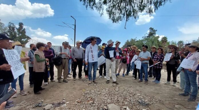 Vecinos de Teoloyucan reciben información sobre proyecto del Tren CDMX–Querétaro: Luis Zenteno