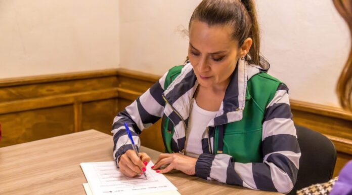 Santiago Tianguistenco impulsa alfabetización con convenio interinstitucional