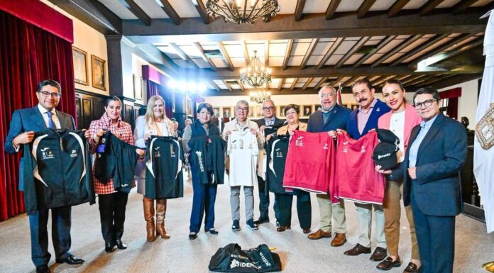 Presenta Delfina Gómez uniformes para delegación mexiquense rumbo a Olimpiada Nacional CONADE 2026