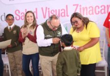 Zinacantepec impulsa el futuro de su niñez con entrega masiva de lentes gratuitos