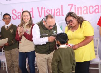 Zinacantepec impulsa el futuro de su niñez con entrega masiva de lentes gratuitos