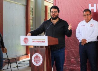 Isaac Montoya entrega rehabilitación de puente peatonal y escuela en zona afectada por lluvias en Naucalpan