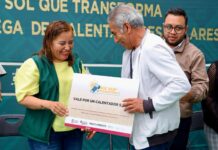 Entrega de calentadores solares beneficia a 50 familias en Ocoyoacac