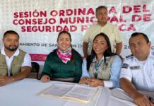 Yessika Santana, alcaldesa de San Simón de Guerrero, firma convenio con IMSS Bienestar para fortalecer servicios de salud
