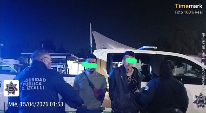 Detienen a dos hombres en Bosques de la Hacienda por presuntos delitos contra la salud