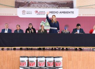 Ana Muñiz reconoce a estudiantes de San Mateo Atenco por liderazgo en reciclaje electrónico