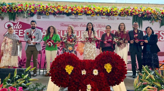 Nancy Nápoles Pacheco inaugura el Segundo Festival Cultural de las Flores en Tenancingo