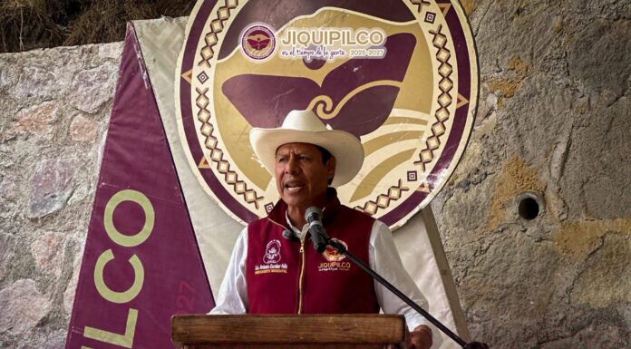 Entregan nuevas aulas en CECyTEM Jiquipilco para fortalecer la educación media superior