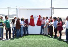 Inauguran cancha de fútbol con pasto sintético en Bucio, Timilpan