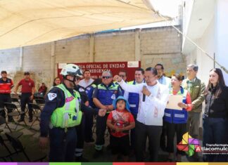 Entrega de unidad móvil fortalece atención de emergencias en Atlacomulco