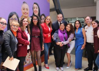 Impulsa Ricardo Moreno diálogo sobre maternidad y derechos de las mujeres en Toluca