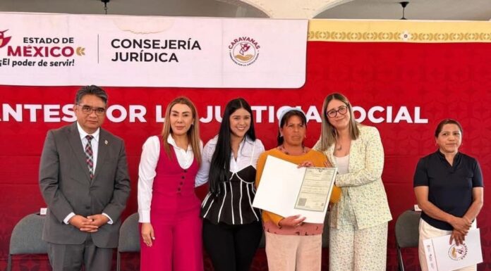 Carmen Albarrán acerca justicia social y servicios gratuitos a las familias de Donato Guerra