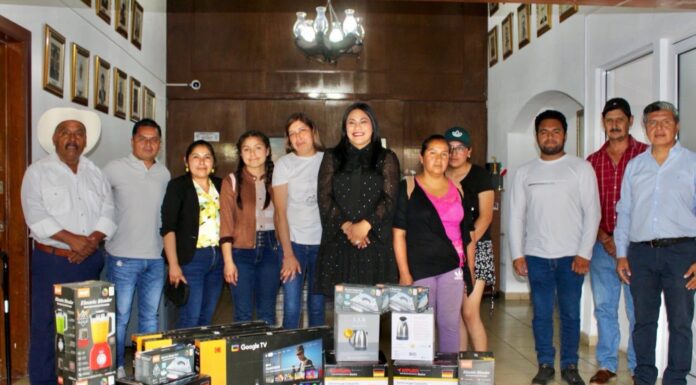 Lanza Ahimelec Villa programa “Mi Primer Kit Doméstico Juvenil” en Temascalcingo