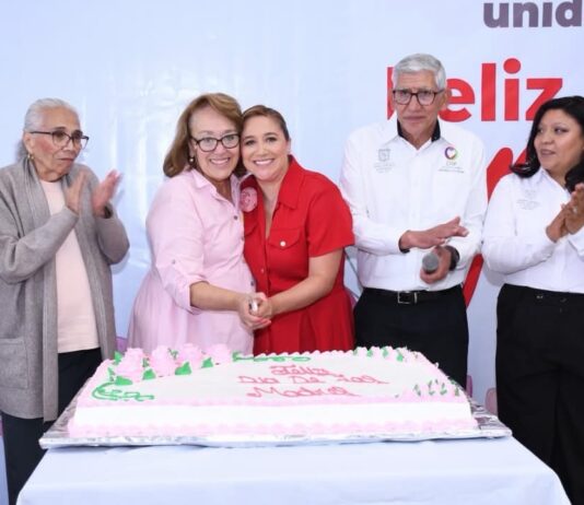 Ana Muñiz celebra a madres adultas mayores en Casas de Día del DIF
