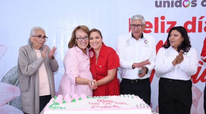 Ana Muñiz celebra a madres adultas mayores en Casas de Día del DIF