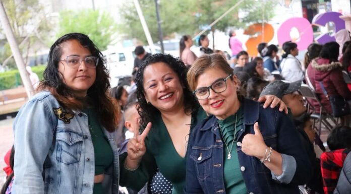 Blanca Osorio celebra a madres de San Marcos Nepantla en Acolman