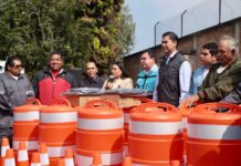 Gobierno de Lerma entrega uniformes y equipamiento a personal de Infraestructura Deportiva