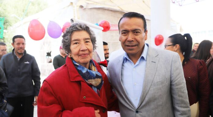 Atlacomulco reconoce la vocación y legado de las y los maestros en su día