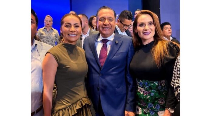 Saray Benítez asiste a toma de protesta del nuevo Buró Ejecutivo de la CONAMM 2026-2027