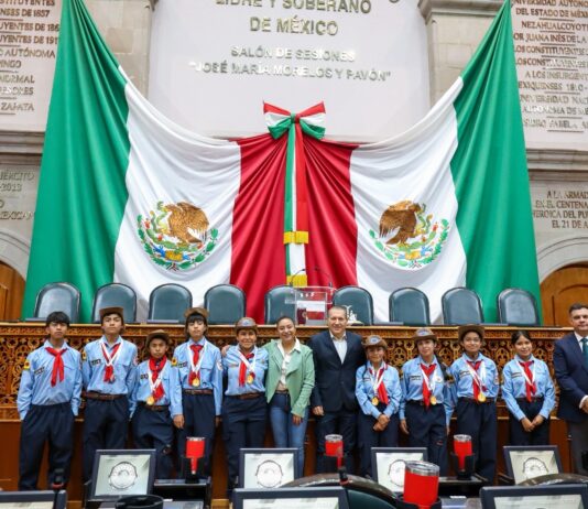 Joquicingo destaca a nivel nacional con jóvenes talentos en ingeniería; Danae Espinoza reafirma su compromiso con la educación