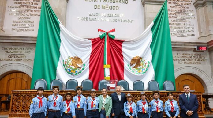 Joquicingo destaca a nivel nacional con jóvenes talentos en ingeniería; Danae Espinoza reafirma su compromiso con la educación