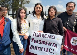 Entrega Ahimelec Villa obras de infraestructura y educación en comunidades de Temascaltepec