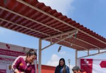 Roselia García inicia la construcción de arcotecho en jardín de niños de Zumpango