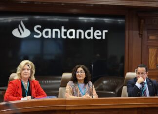 Patricia Zarza impulsa liderazgo e innovación universitaria en foro internacional de educación superior
