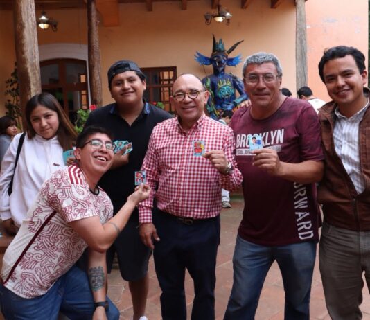 FOMENTA MANUEL VILCHIS LA CONVIVENCIA FAMILIAR Y EL ESPÍRITU MUNDIALISTA ENTRE LA JUVENTUD DE ZINACANTEPEC