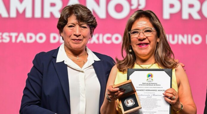 Reconoce Delfina Gómez a 399 docentes mexiquenses con la Condecoración Maestro Altamirano 2026