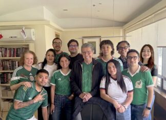 Ricardo Monreal sigue inauguración del Mundial y el debut de México desde la Cámara de Diputados