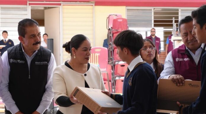 Roselia García fortalece la educación en Zumpango con entrega de mobiliario para nueva escuela en Cuevas