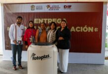 Lupita Díaz encabeza entrega de tinacos y láminas para fortalecer el patrimonio de familias de Ixtlahuaca