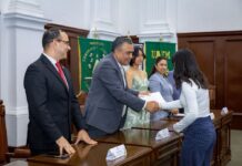 UAEMéx fortalece la educación a distancia con 95 nuevos egresados y da paso a la Prepa Digital