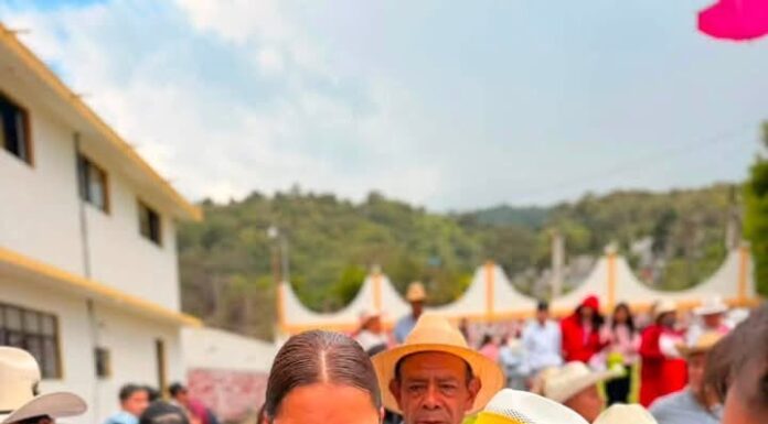 Lupita Díaz fortalece las tradiciones y el desarrollo comunitario en Santa Ana Ixtlahuaca