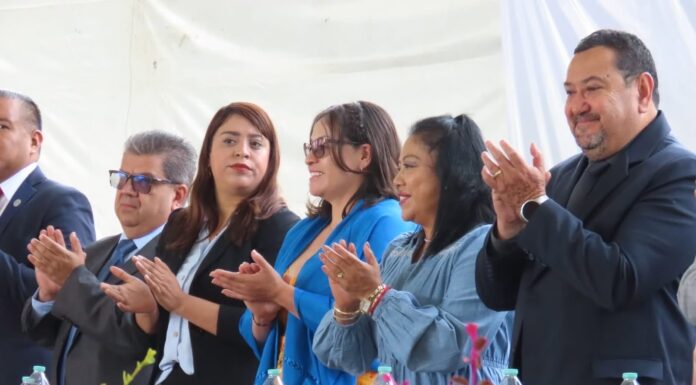 Texcoco fortalece la educación al acompañar a una nueva generación de egresados de la EPO 100