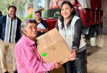 Ahimelec Villa anuncia obra de “Caminos con Bienestar” para El Chilar y entrega apoyos alimentarios
