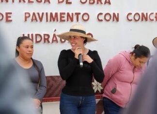 Chapa de Mota entrega pavimentación con concreto hidráulico en Dongú y mejora la movilidad comunitaria