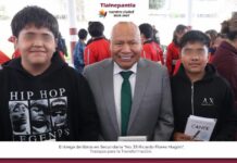 Raciel Pérez fortalece la cultura de la lectura con entrega de libros en secundaria de Tlalnepantla