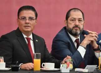 Congreso del Estado de México conmemora el Día de la Abogada y del Abogado