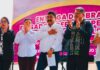 Entrega Nazario Gutiérrez reencarpetado de la calle González en Coatlinchán