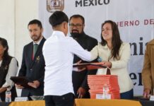 Chapa de Mota fortalece infraestructura educativa con entrega de arcotecho en Telesecundaria de Tenjay