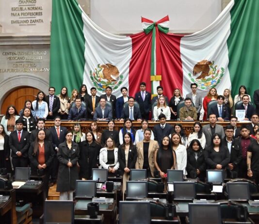 Impulsa Anuar Azar parlamento juvenil para debatir regulación de la IA y nueva Ley de Juventudes en el EdoMéx