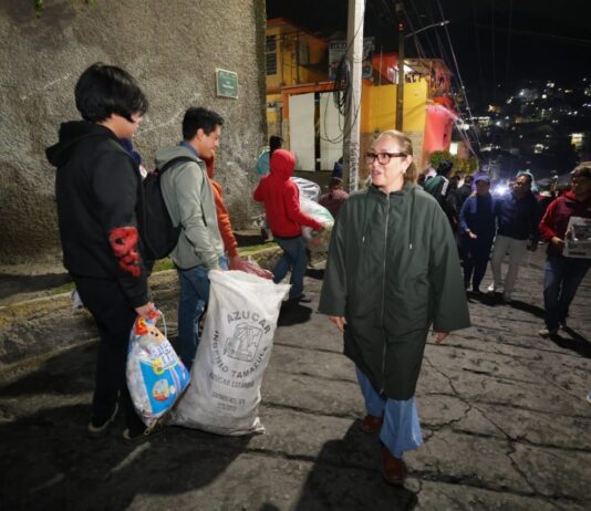 Recolección nocturna de basura llega a Almárcigo Sur para reforzar la prevención de inundaciones en Ecatepec