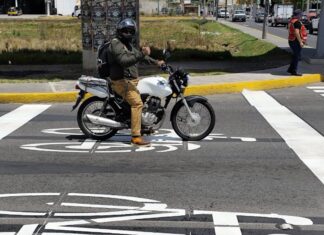 Amplían cruces peatonales en 27 puntos de Las Torres para mejorar la seguridad vial en Toluca