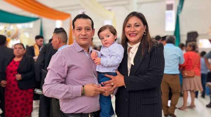 Ahimelec Villa y Lorenzo Villa Chino apadrinan a la generación 2023–2026 del CECyTEM Temascaltepec