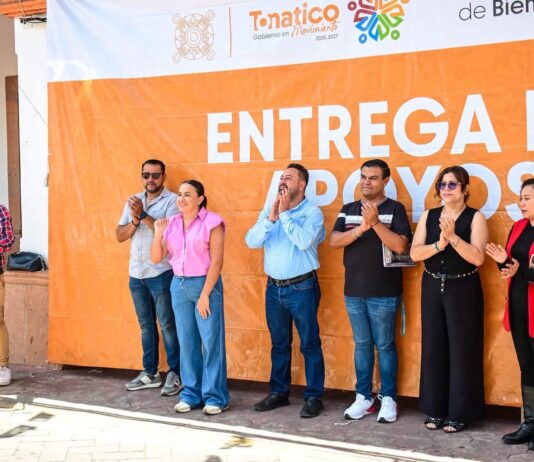 César Fuentes entrega pastiteja subsidiada para fortalecer la vivienda de familias de Tonatico