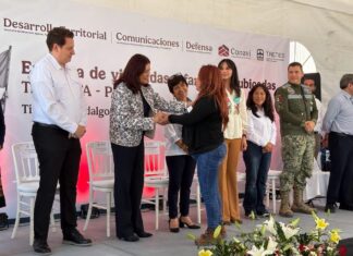 Entregan 17 viviendas a familias de Tecámac reubicadas por construcción del Tren AIFA-Pachuca