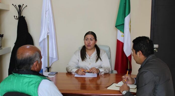 Gobierno de puertas abiertas acerca soluciones a las familias de San Simón de Guerrero