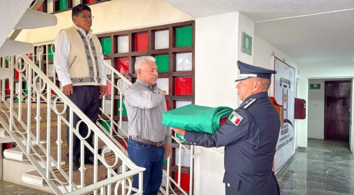 San Felipe del Progreso celebra el orgullo patrio con izamiento de la Bandera Monumental